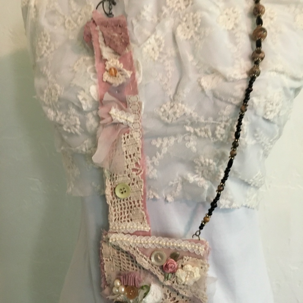 Handmade Vintage Style Lace Button Mini Crossbody Bag Pouch - Picture 3 of 11
